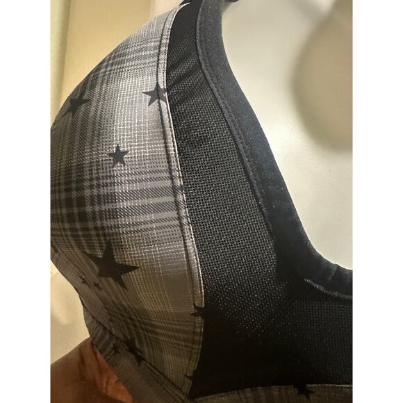 Torrid Active 48B Star Print Sports Bra – Gray Black Plaid Power Mesh Support - Picture 11 of 11